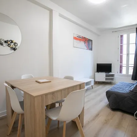 Cœur Historique Classé Apartamento *